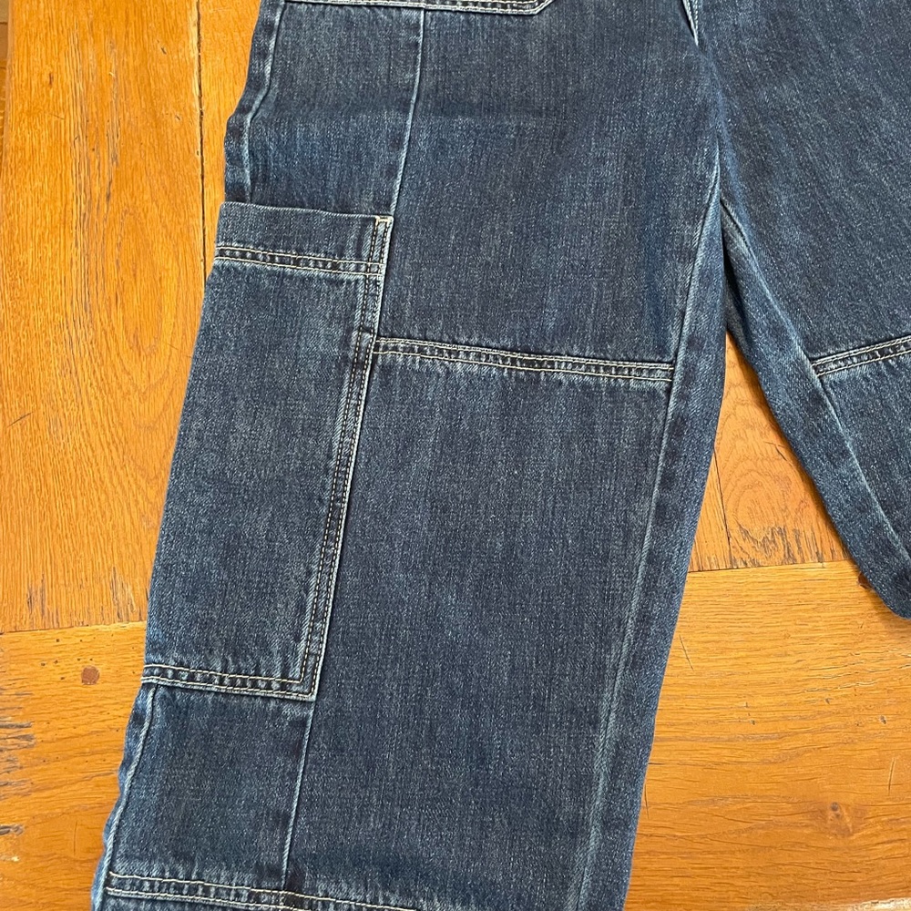 BDG Wide Leg Baggy Cargo pants. Dark blue